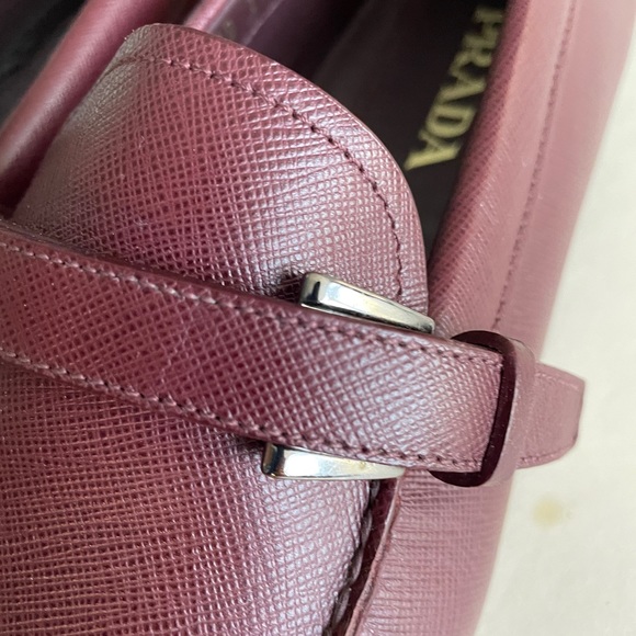 Prada Saffiano Burgandy drivers / loafers - Picture 9 of 11